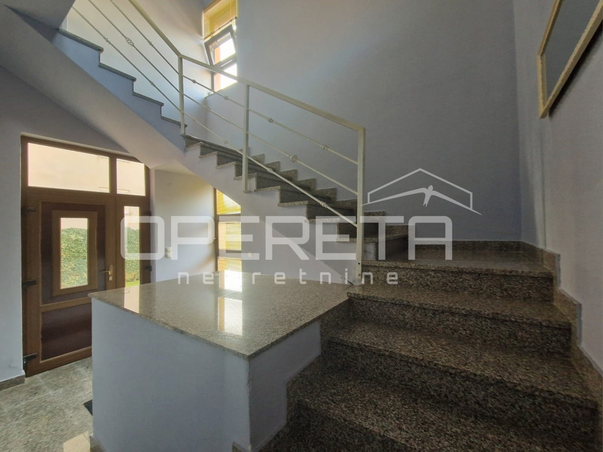 Vendita, Casa, Centar, Ulica Franje Tuđmana, Indipendente, 430m2