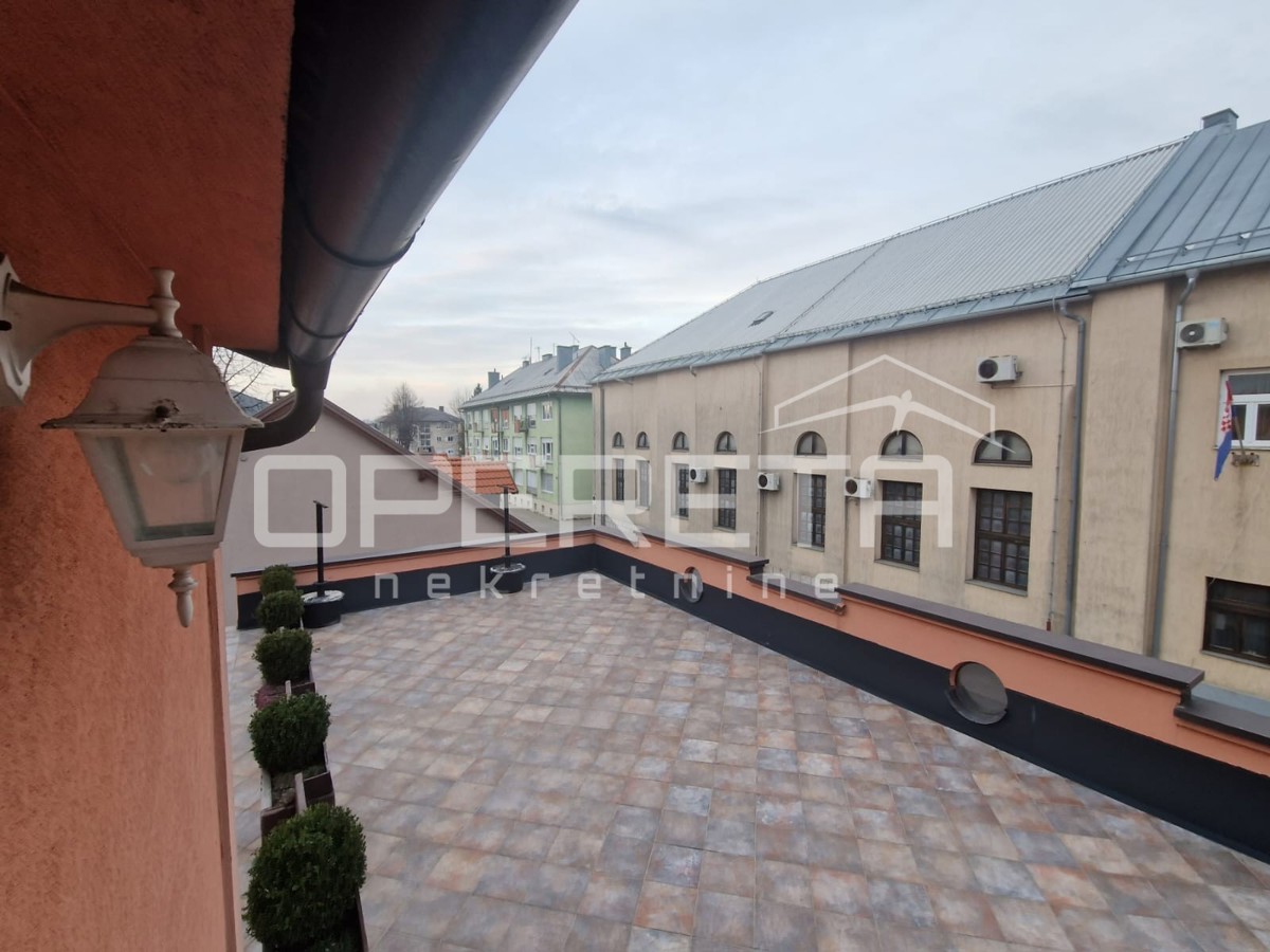 Vendita, Casa, Centar, Ulica Franje Tuđmana, Indipendente, 430m2