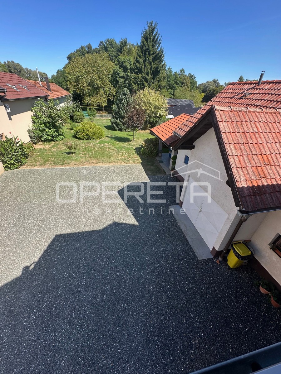 Vendita, Casa, Zbelava, Zbelava, Indipendente, 225m2