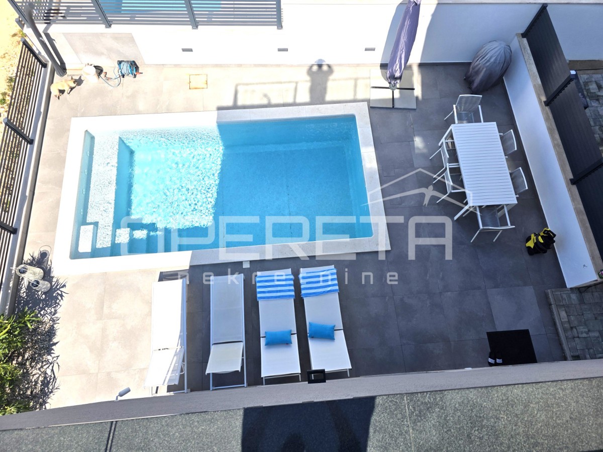 Vendita, Casa, Kožino, Put Velikog mula, Edificio doppio, 197m2