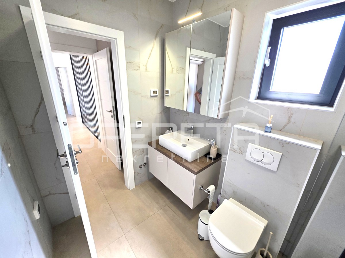 Vendita, Casa, Kožino, Put Velikog mula, Edificio doppio, 197m2