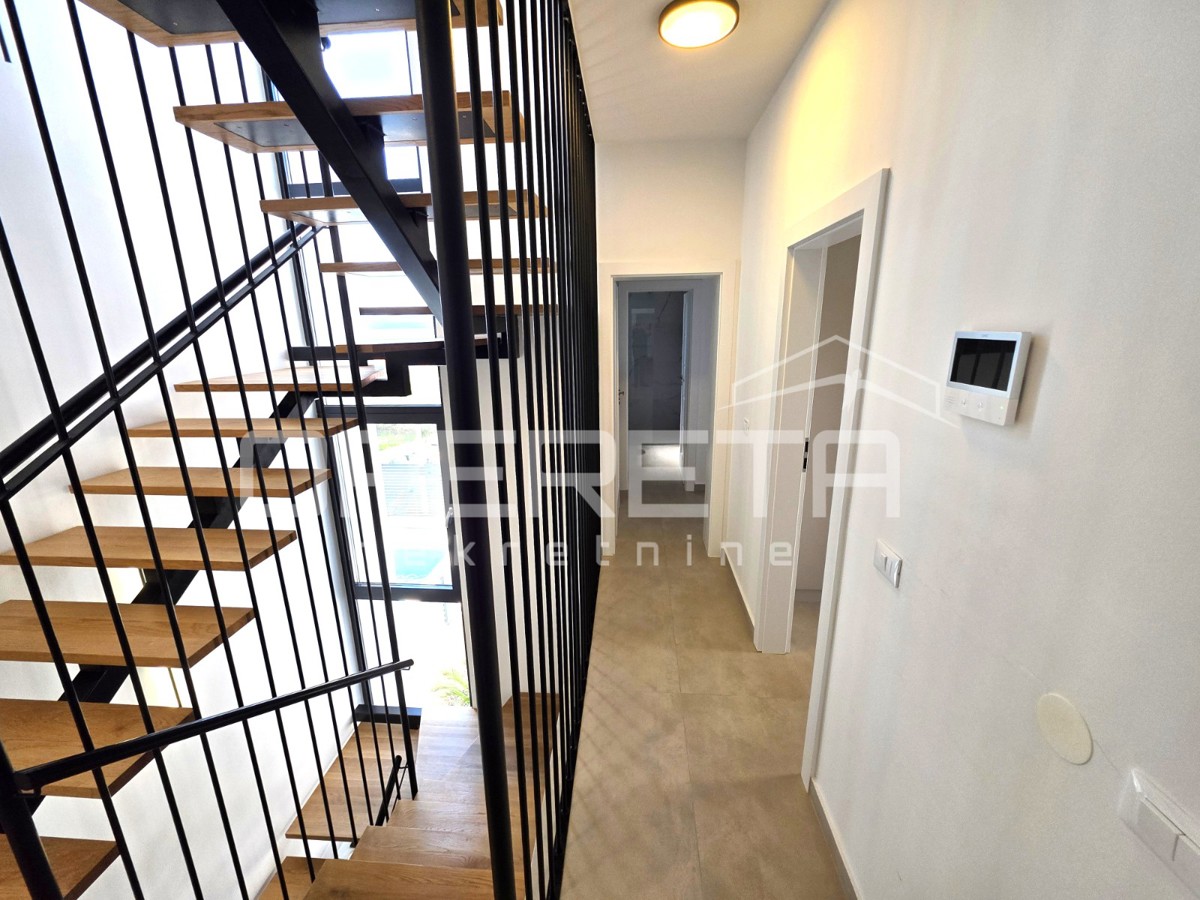 Vendita, Casa, Kožino, Put Velikog mula, Edificio doppio, 197m2