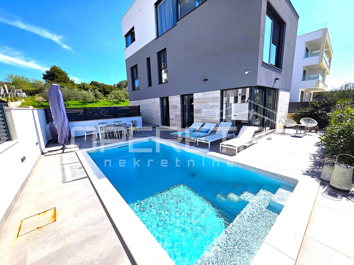 Vendita, Casa, Kožino, Put Velikog mula, Edificio doppio, 197m2