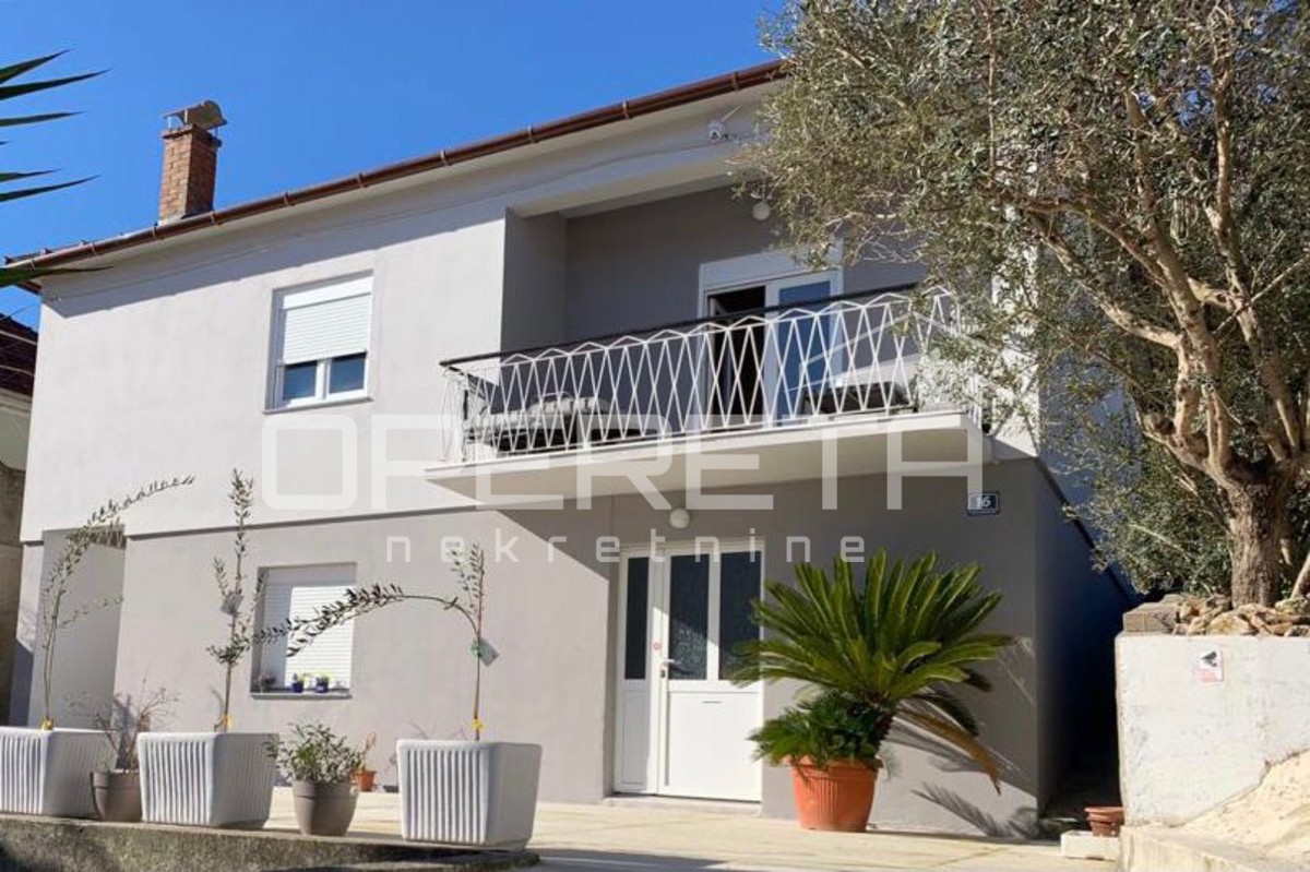 Casa con vista mare, 2 appartamenti, 50 m dal mare, Kali, Ugljan