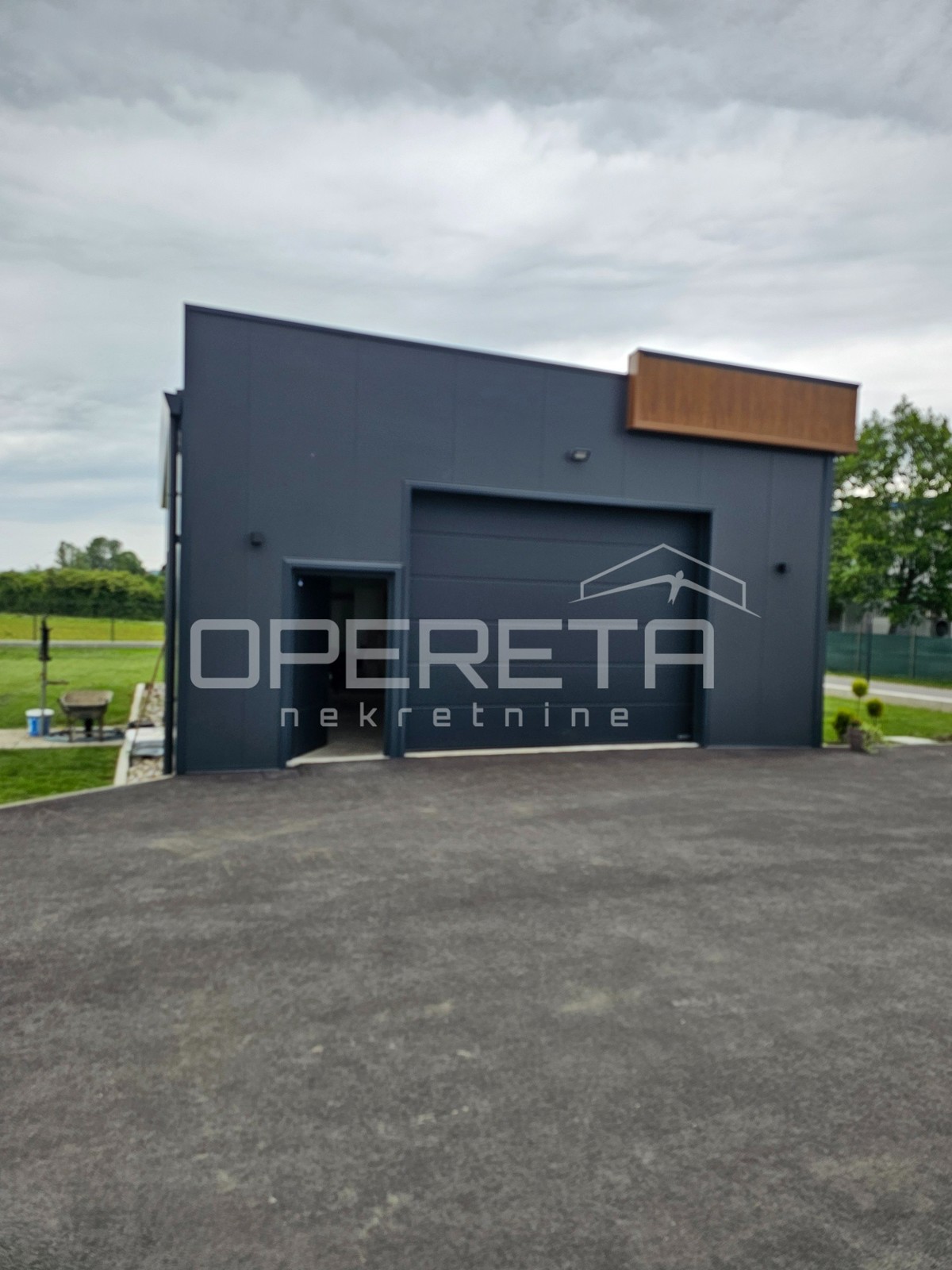 Vendita, Magazzino-Capannone, Brdovec, Putine bb, 510m2