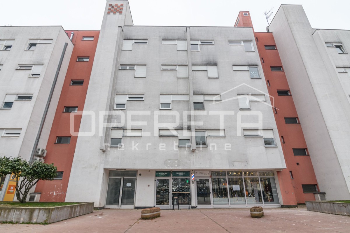 Vendita, Locale su strada, Špansko, Miroslava Milića , 45m2