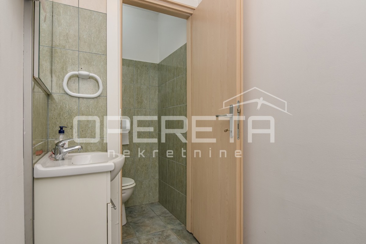 Vendita, Locale su strada, Špansko, Miroslava Milića , 45m2