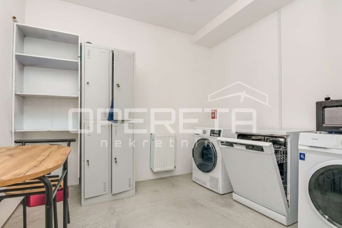 Vendita, Locale su strada, Špansko, Miroslava Milića , 45m2