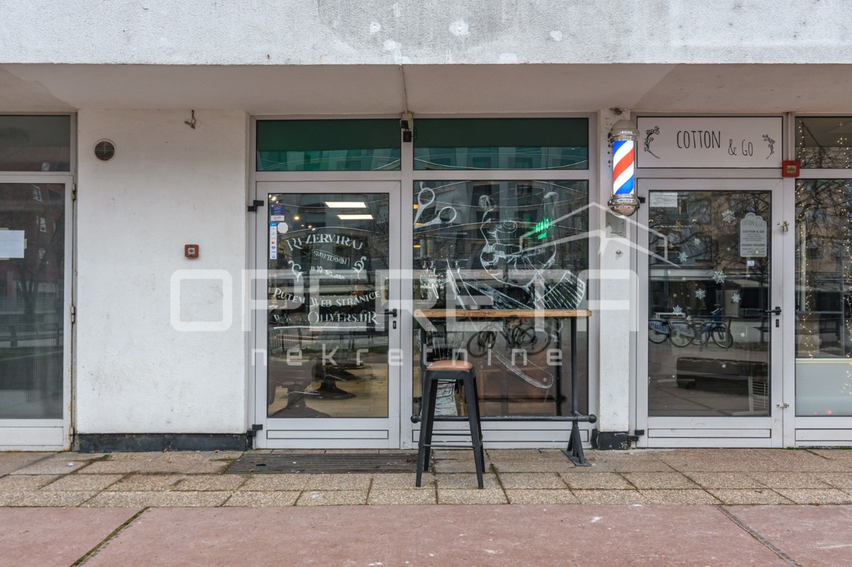 Vendita, Locale su strada, Špansko, Miroslava Milića , 45m2