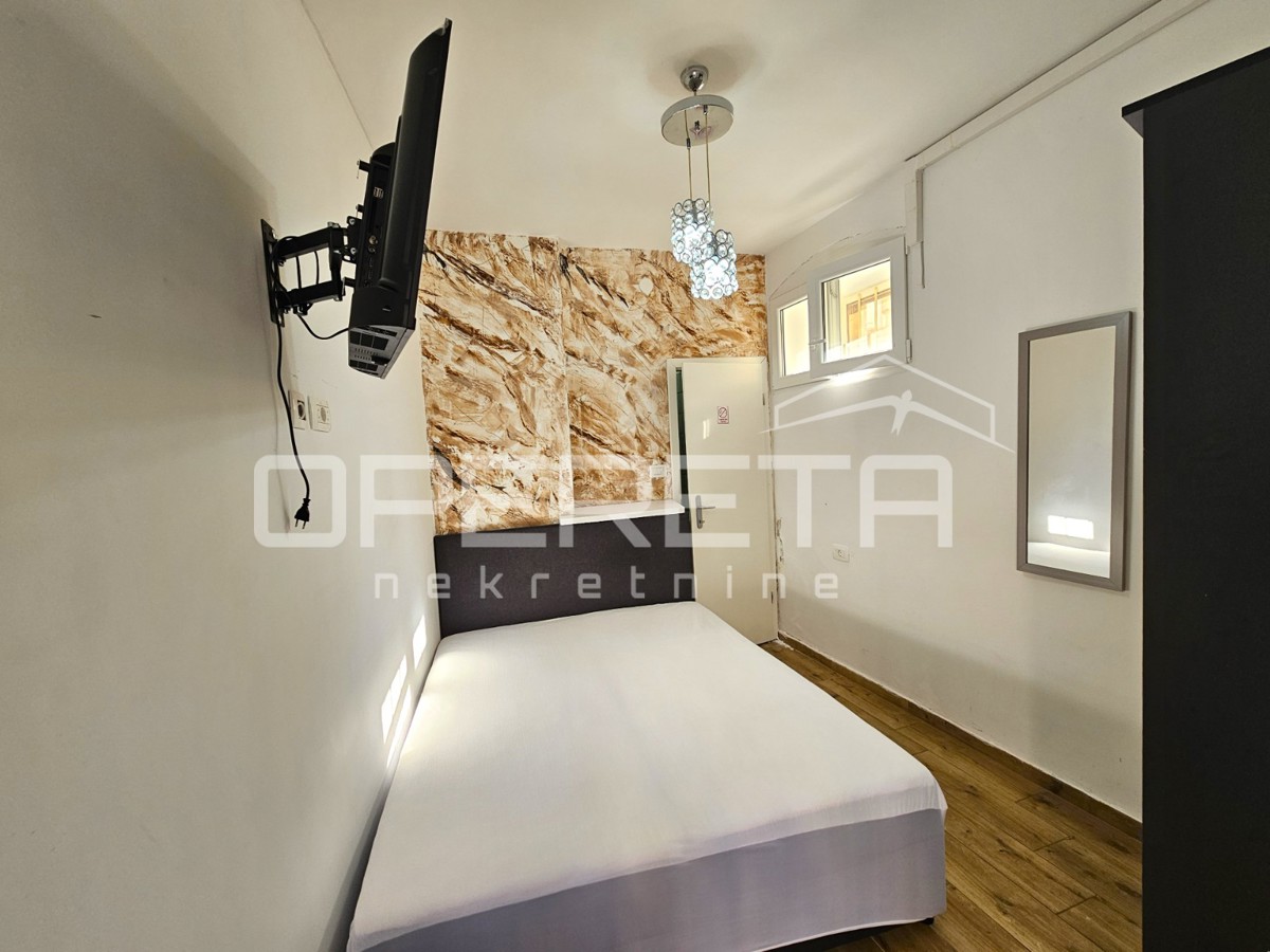 Vela Varoš, centro di Spalato, locale commerciale con potenziale turistico