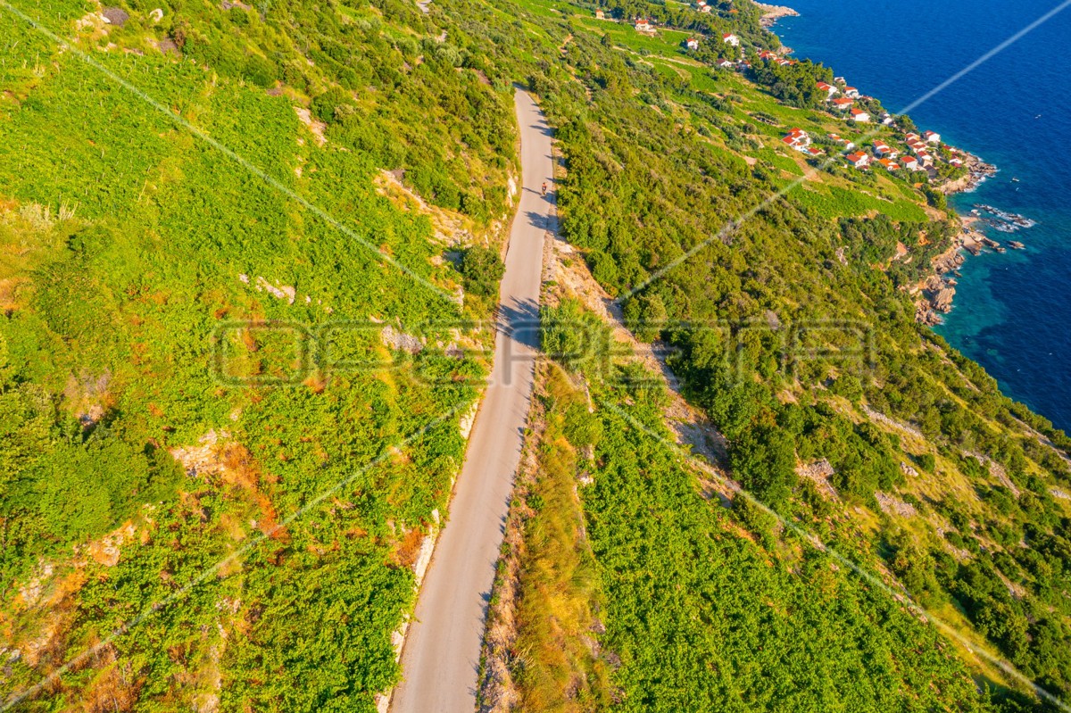 Terreno, 12.257 m², Dingač, Pelješac, 40 EUR/m²