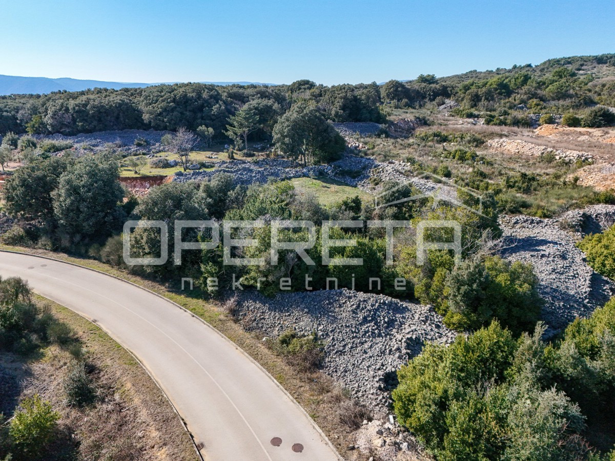 Terreno edificabile nella zona sportivo-ricreativa – Krk, 1.620 m²