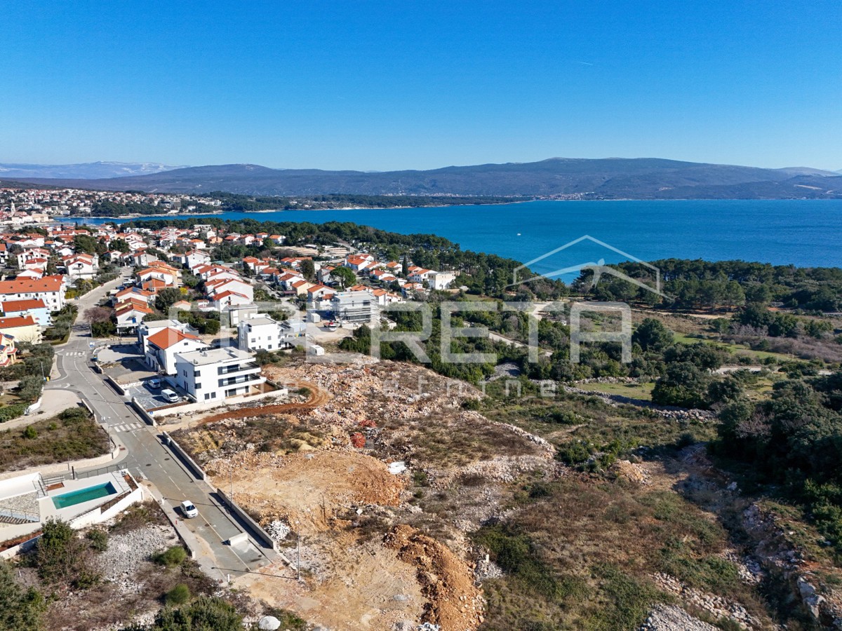 Terreno edificabile nella zona sportivo-ricreativa – Krk, 1.620 m²