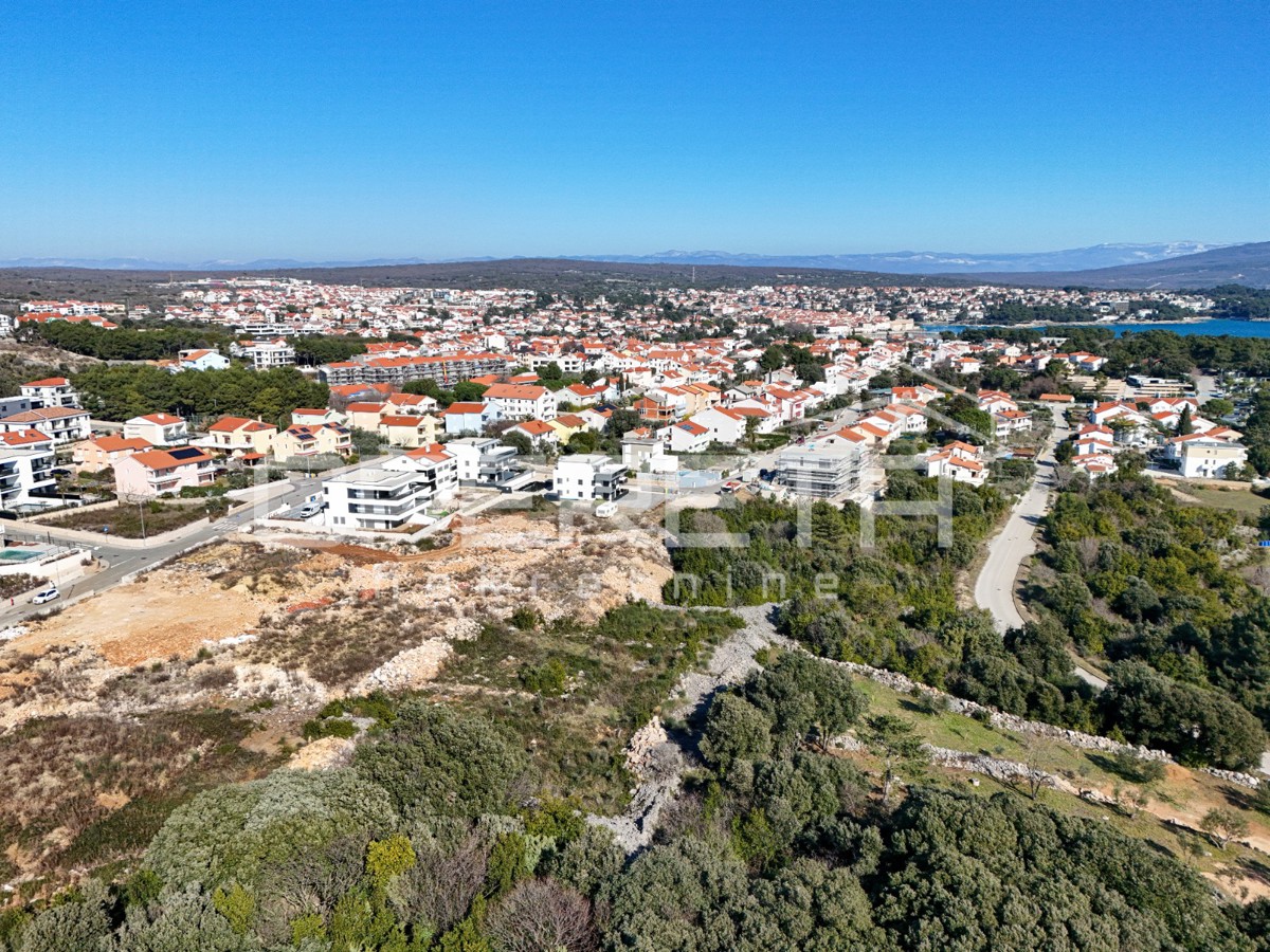 Terreno edificabile nella zona sportivo-ricreativa – Krk, 1.620 m²