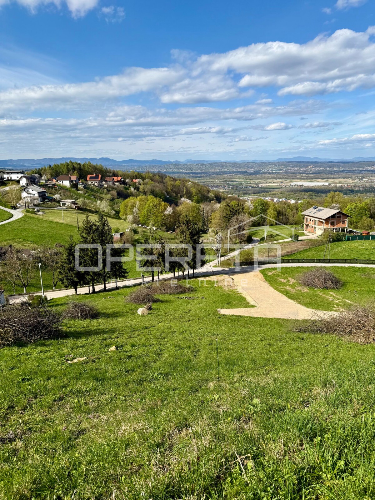 Vrhovčak, Vrhovčak, 730,00 m2, 80.300,00 EUR