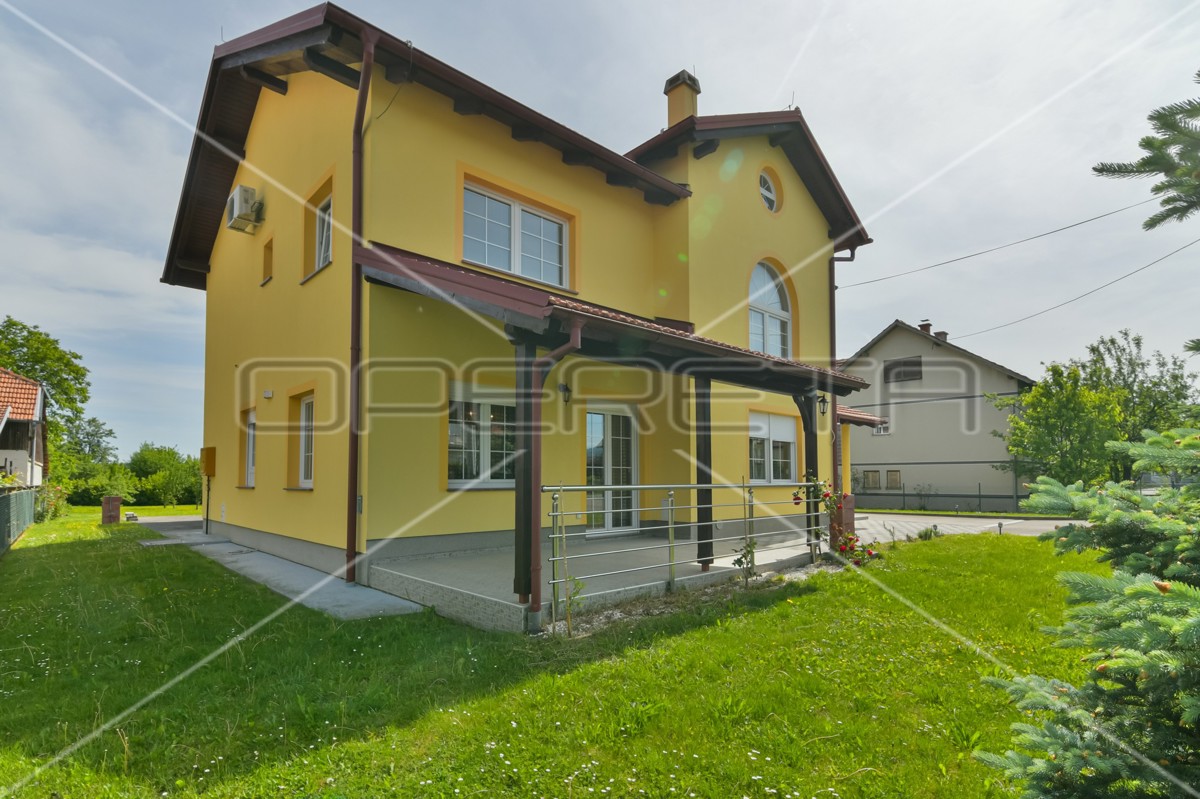 Vendita, Casa, Oroslavje, Stubička cesta , Indipendente, 279m2