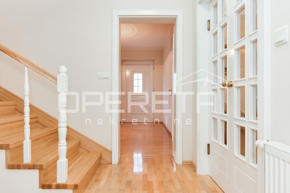 Vendita, Casa, Oroslavje, Stubička cesta , Indipendente, 279m2