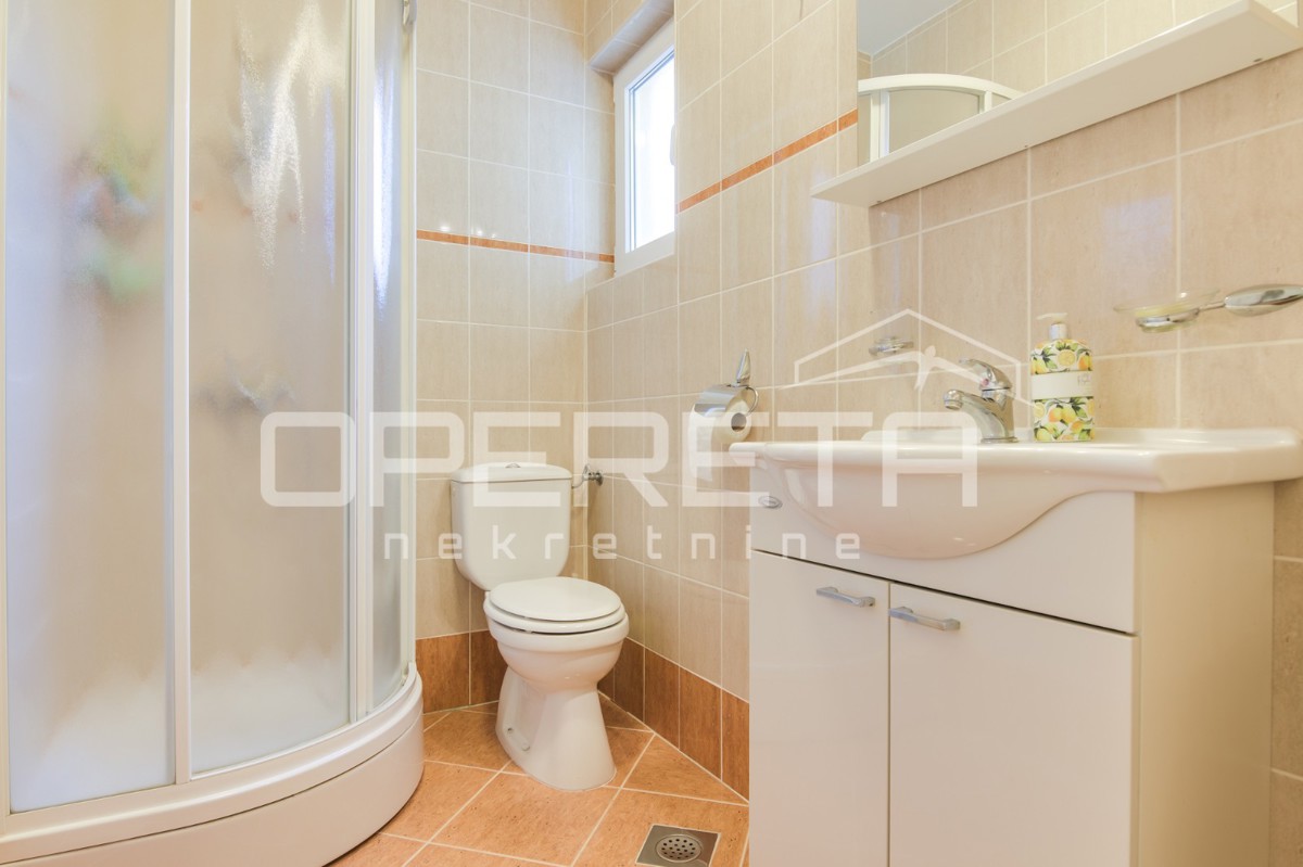 Vendita, Casa, Oroslavje, Stubička cesta , Indipendente, 279m2