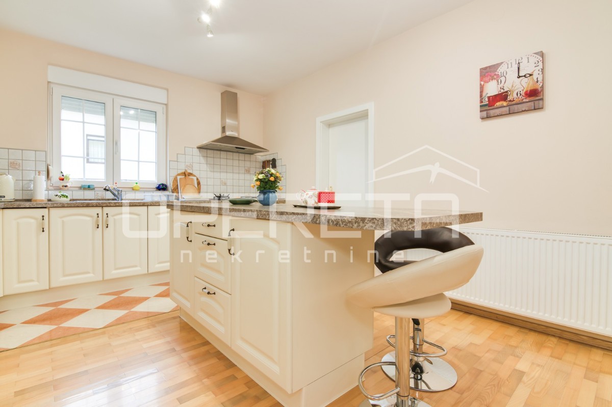 Vendita, Casa, Oroslavje, Stubička cesta , Indipendente, 279m2