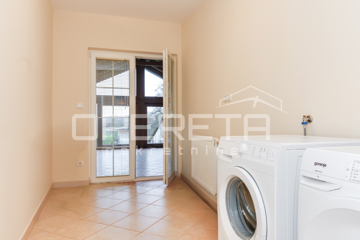 Vendita, Casa, Oroslavje, Stubička cesta , Indipendente, 279m2