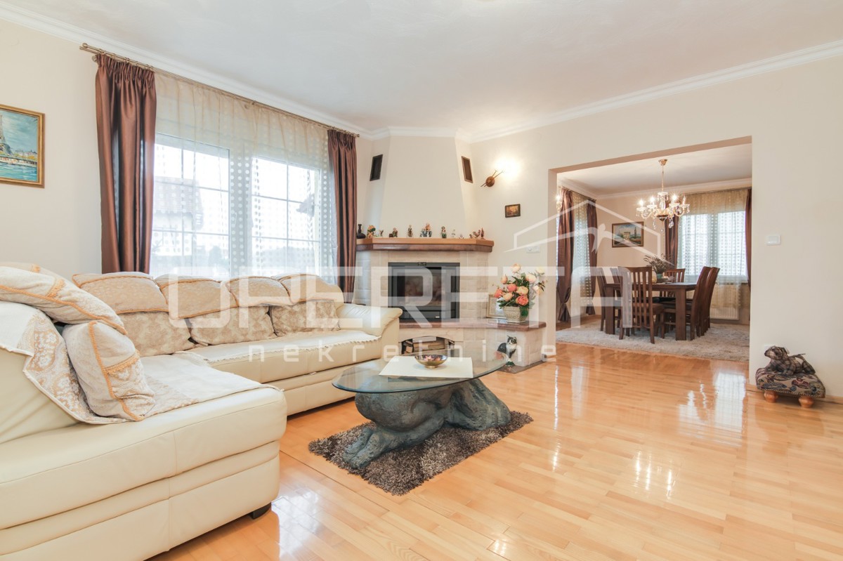 Vendita, Casa, Oroslavje, Stubička cesta , Indipendente, 279m2