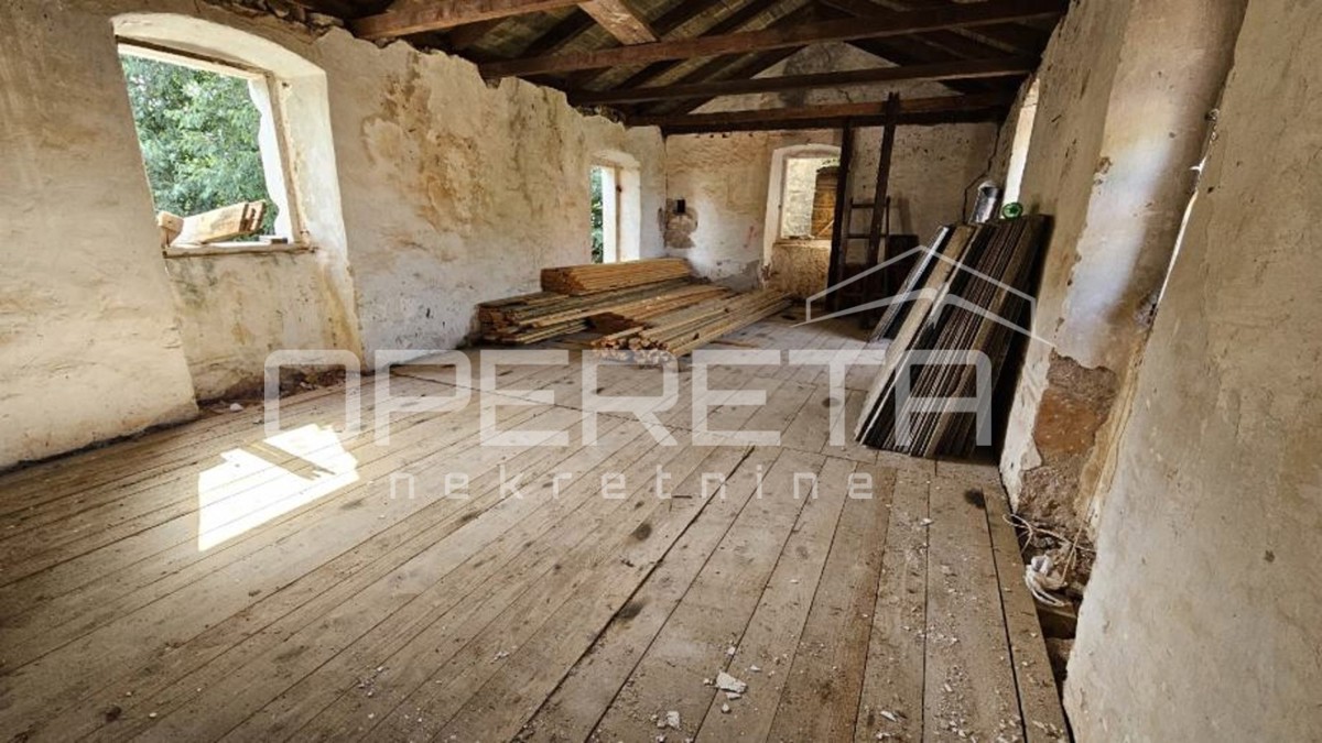 Vecchia casa in pietra da ristrutturare, 94 m2, Lukoran, isola di Ugljan