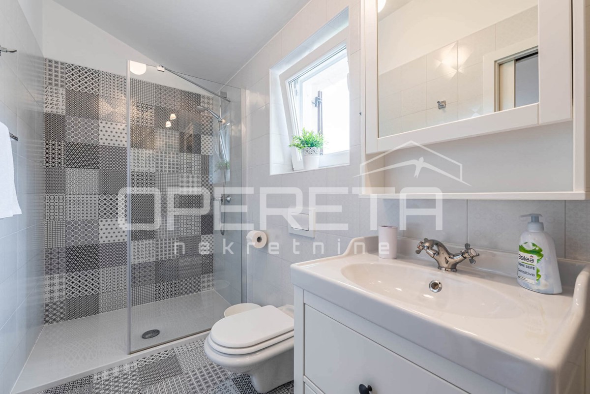 Istria, Labin - dintorni, splendida villa istriana con piscina riscaldata