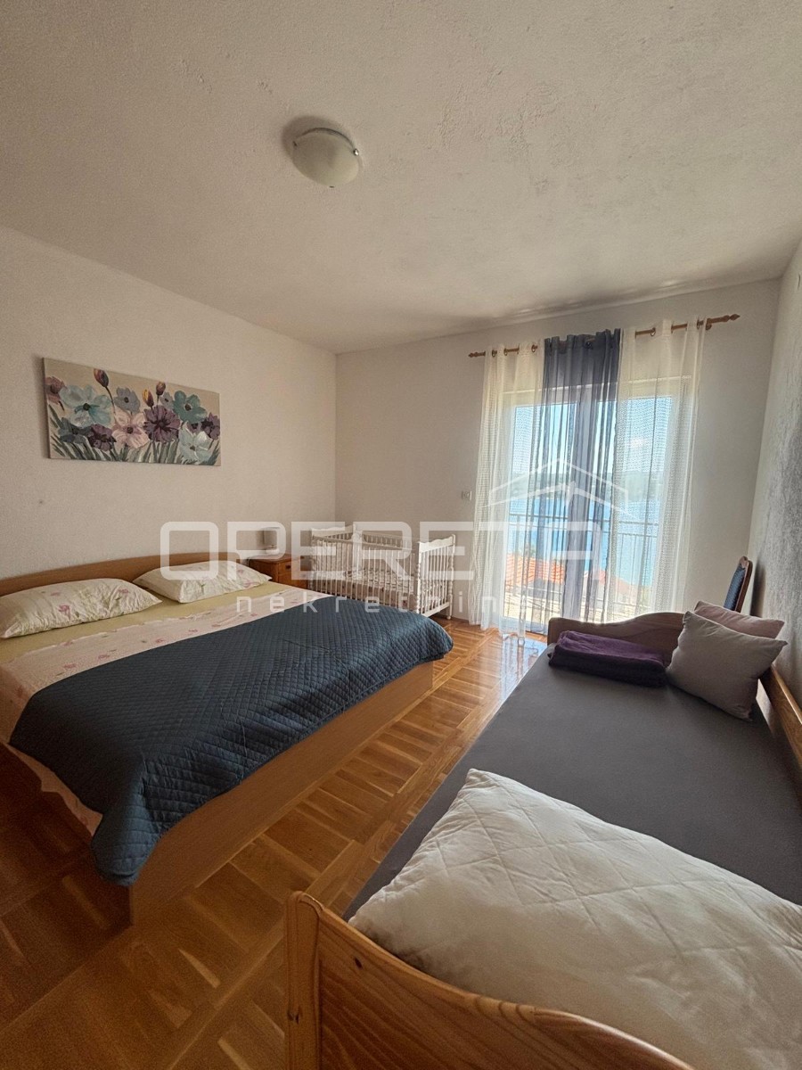 Spaziosa casa al 3° fila dal mare!