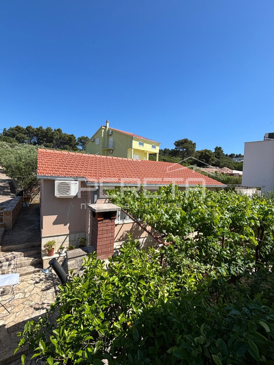 Spaziosa casa al 3° fila dal mare!