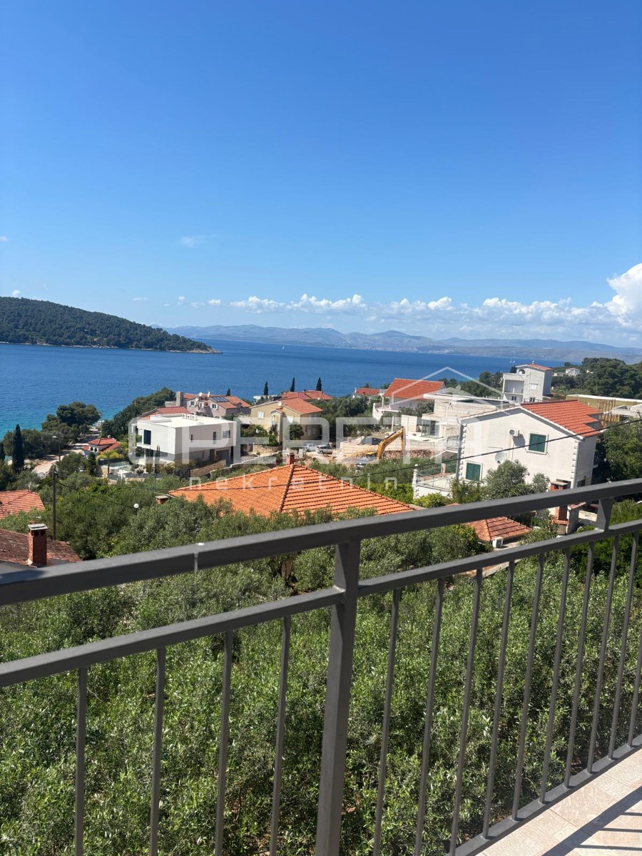 Spaziosa casa al 3° fila dal mare!