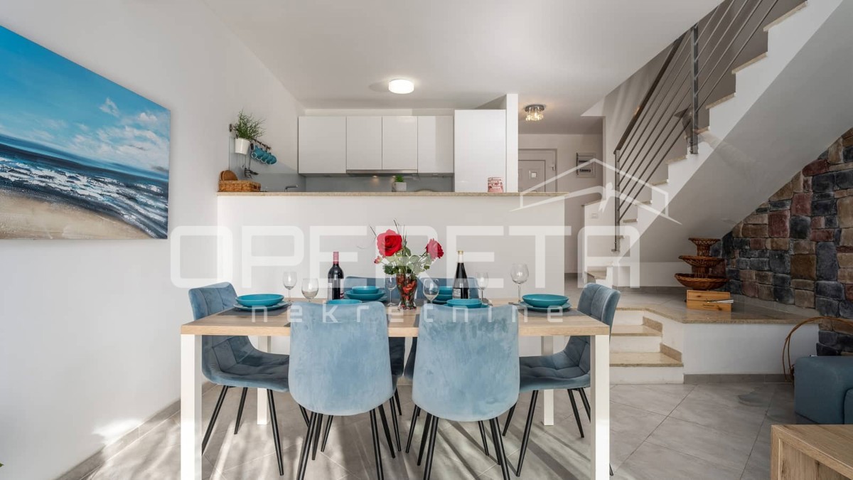 Istria, Savudria - Casa moderna a schiera con piscina