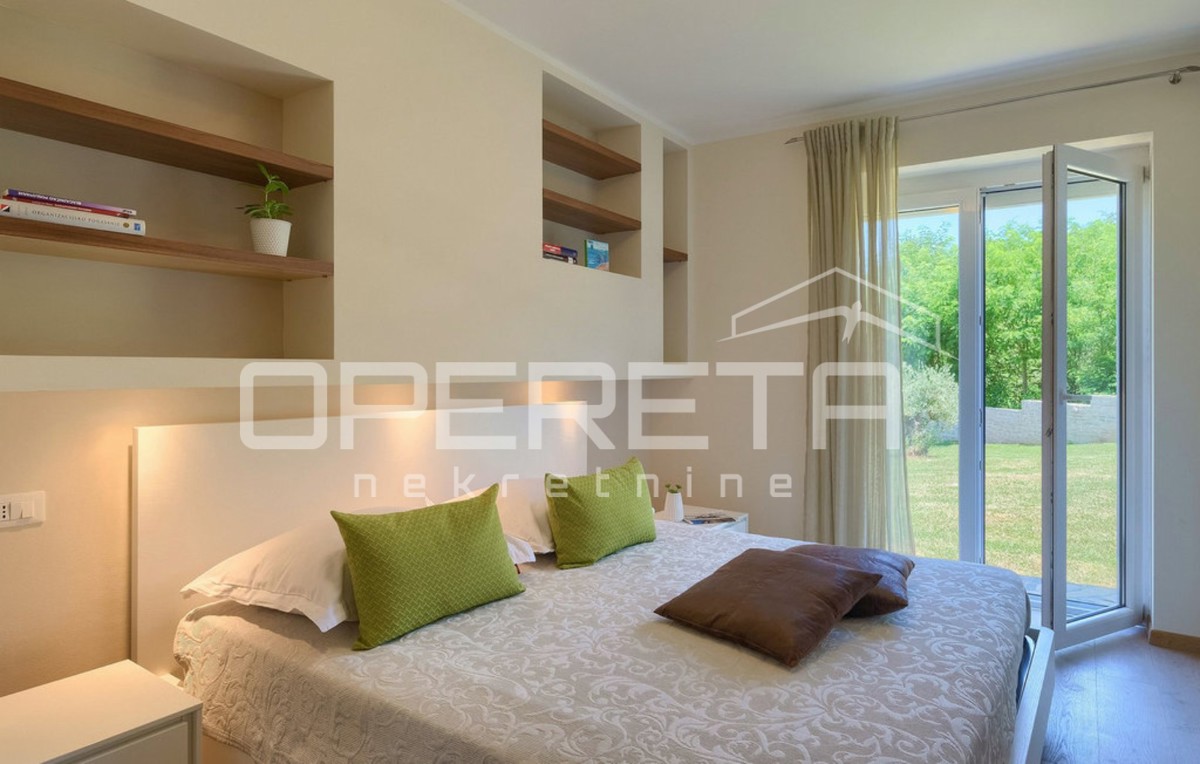 Istria, Labin, splendida casa con piscina su un terreno di 4261 m2, posizione tranquilla