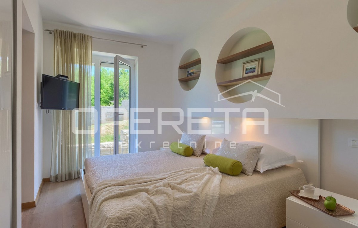 Istria, Labin, splendida casa con piscina su un terreno di 4261 m2, posizione tranquilla