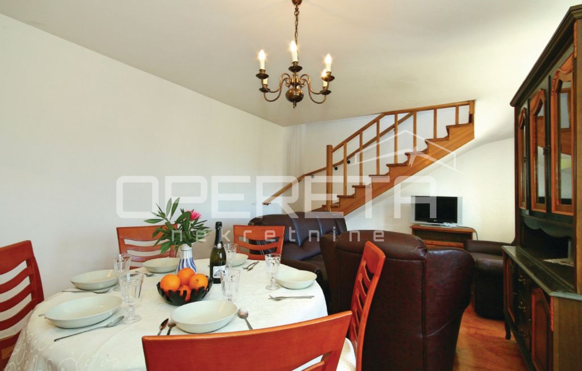 Vižinada – Casa in pietra con terrazza e spazio abitativo aggiuntivo