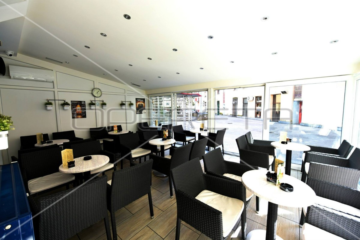 Vendita, Locale su strada, Trešnjevka, Trešnjevka, 74m2