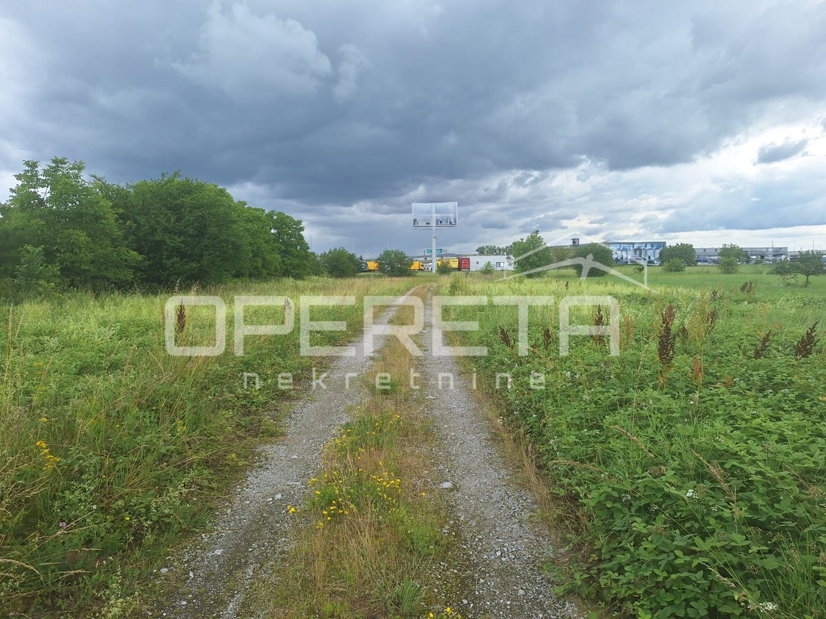 Vendita, Edificio commerciale, Demerje, Travarsko, 760m2