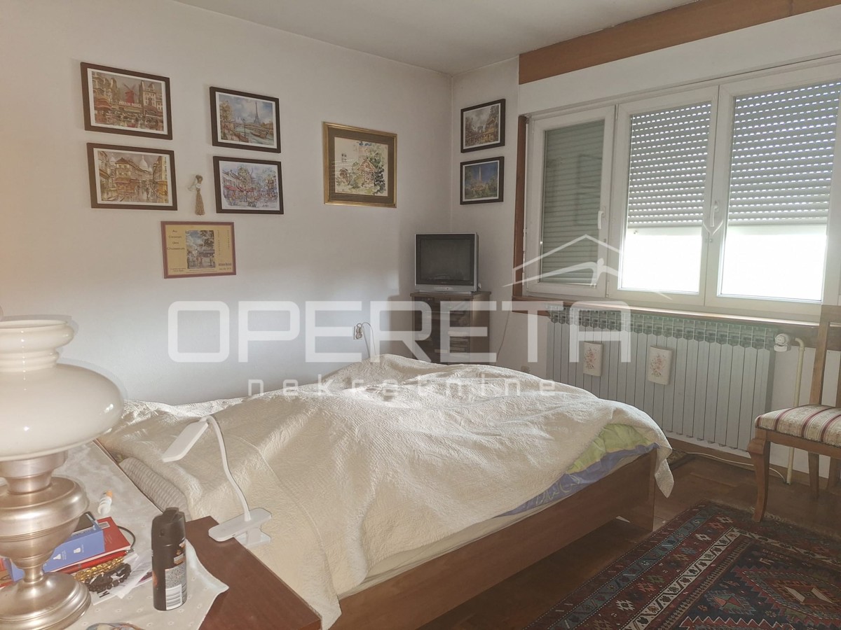 Vendita, Edificio commerciale, Demerje, Travarsko, 760m2