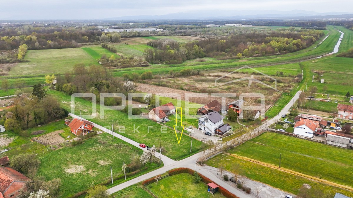 Matije Gupca , Črnec Rugvički, 607,00 m2, 85.000,00 EUR