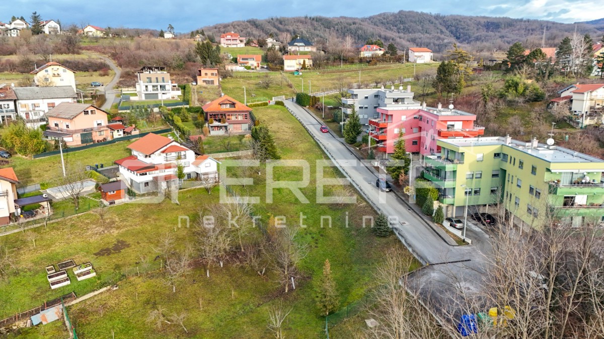 Goljački breg , Podsused, 2.215,00 m2, 299.000,01 EUR