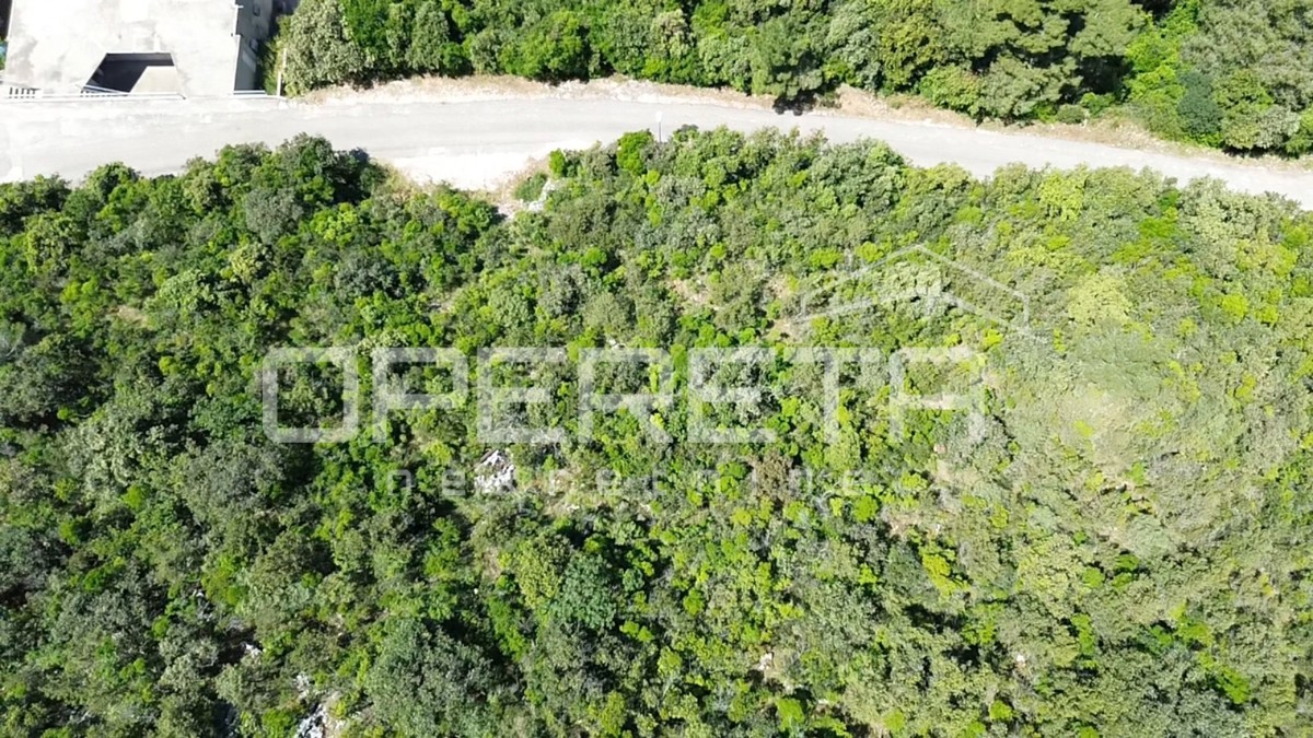 Brna, Korčula – terreno edificabile 625 m2, vicino al mare