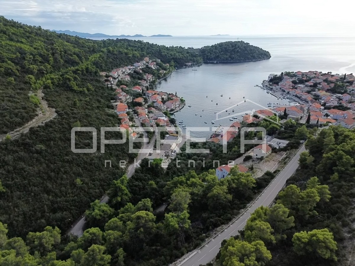 Brna, Korčula – terreno edificabile 625 m2, vicino al mare