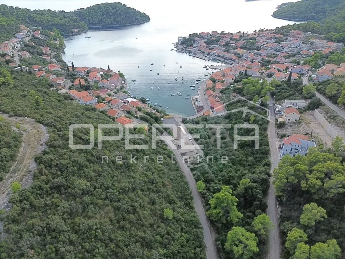 Brna, Korčula – terreno edificabile 625 m2, vicino al mare