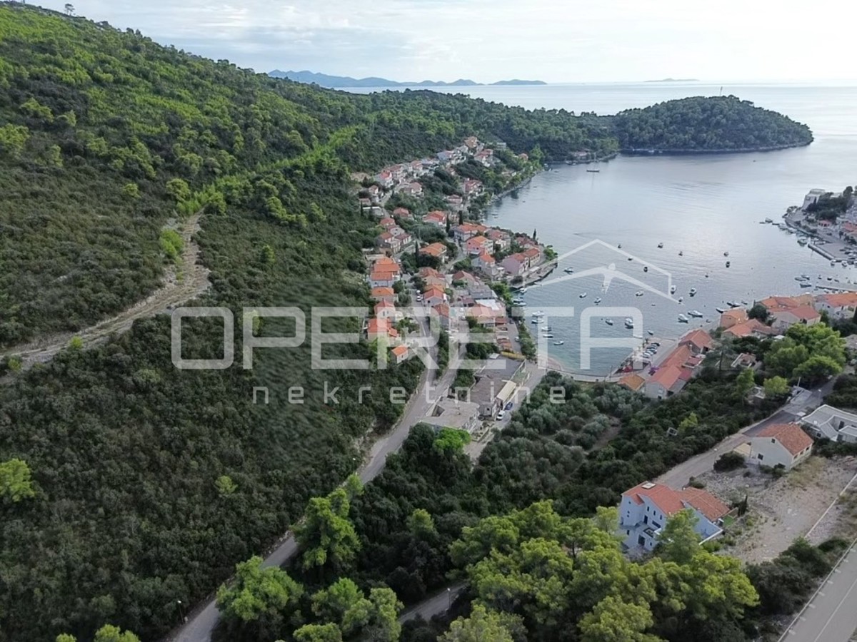 Brna, Korčula – terreno edificabile 625 m2, vicino al mare