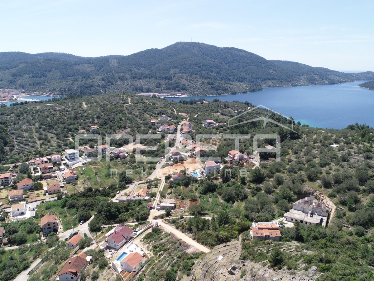 Terreno edificabile 475 m2 a Vela Luka – posizione attraente