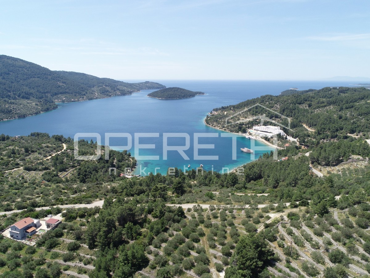 Terreno edificabile 475 m2 a Vela Luka – posizione attraente