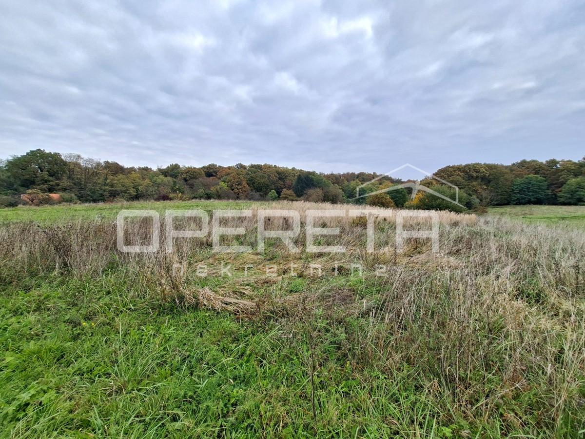 Karlovačka cesta, Rakov Potok, 3.805,00 m2, 220.690,00 EUR