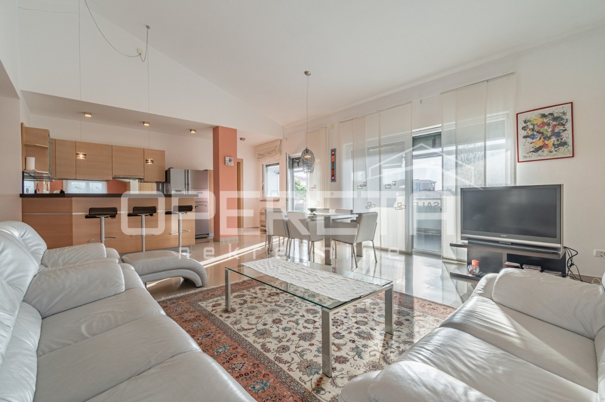 Meraviglioso Attico a 200m dalla spiaggia - Pješćana Uvala