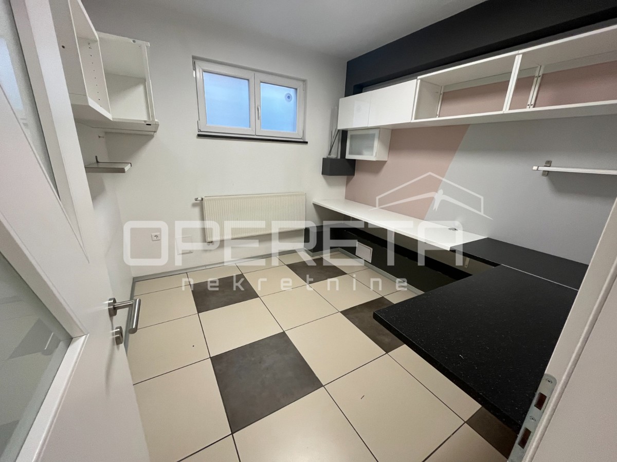 Vendita, Appartamento, Prečko, Ronjgova, 3,5l, 110m2