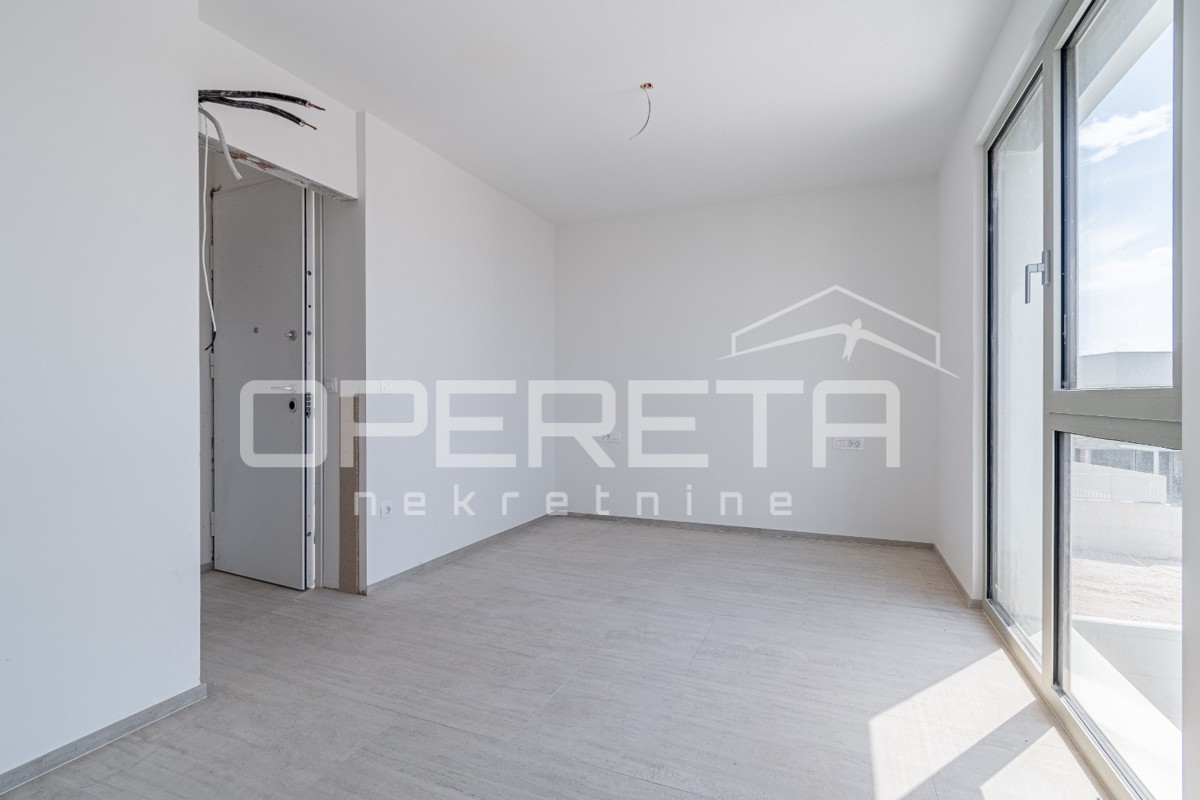 Istria, zona di Novigrad – appartamento con quattro camere da letto con vista mare