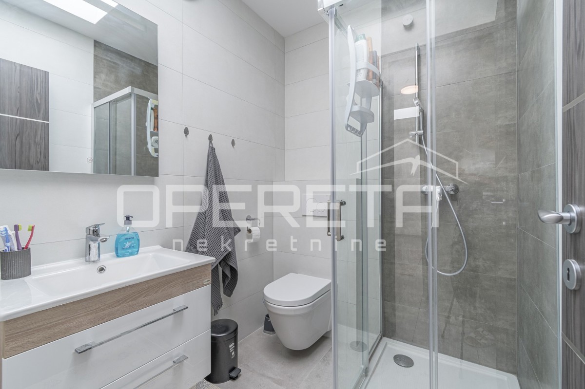 ISTRIA, BAIA DI SABBIA - Appartamento in prima fila sul mare